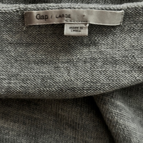 GAP Wool Blend V-neck Sweater - Heather Gray Size L - Picture 5 of 7